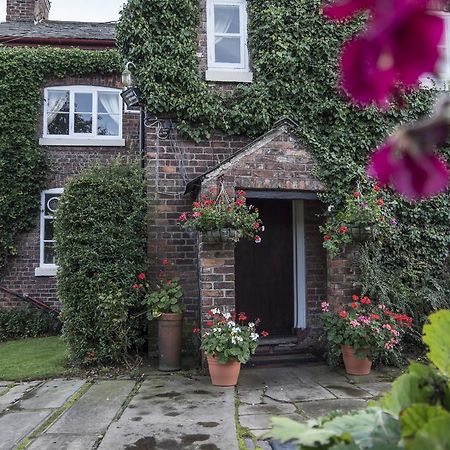 Ash Farm Country House Little Bollington Exterior photo